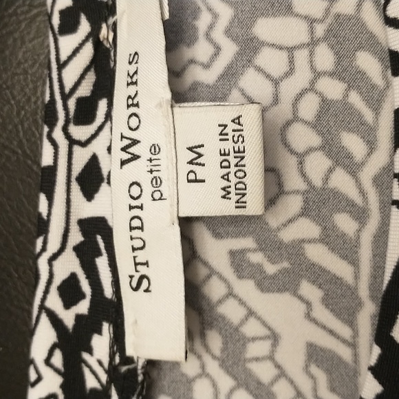 Studio Works Paisley Lon Sleeved Top Size PM - Picture 4 of 5